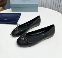 prada flat chaussures pour femme s_110523a